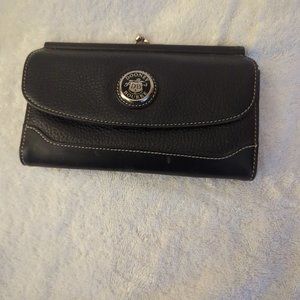Dooney & Bourke black leather wallet